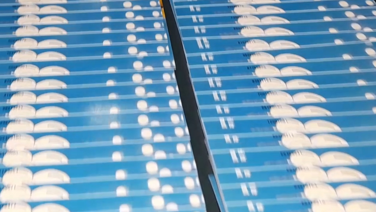 Tout le monde connaît le jeu à gratter, puisqu’il s’agit d’un moyen populaire de gagner de l’argent. Ce que l’on sait peut-être un peu moins, c’est que la carte à gratter est aussi de plus en plus utilisée pour la promotion des événements d’entreprise. En effet, en offrant des tickets à gratter aux clients potentiels, il est possible de les inciter à participer à votre événement. De plus, en mettant en place des lots attrayants, vous pouvez également les motiver à acheter des tickets à gratter. Il s’agit d’un moyen ludique pour promouvoir un événement, mais aussi pour gagner de nouveaux clients. Pourquoi est-ce si efficace ? Tout le monde connaît le jeu à gratter, puisqu’il s’agit d’un moyen populaire de gagner de l’argent. Ce que l’on sait peut-être un peu moins, c’est que la carte à gratter est aussi de plus en plus utilisée pour la promotion des événements d’entreprise. En effet, en offrant des tickets à gratter aux clients potentiels, il est possible de les inciter à participer à votre événement. De plus, en mettant en place des lots attrayants, vous pouvez également les motiver à acheter des tickets à gratter. Il s’agit d’un moyen ludique pour promouvoir un événement, mais aussi pour gagner de nouveaux clients. Pourquoi est-ce si efficace ?