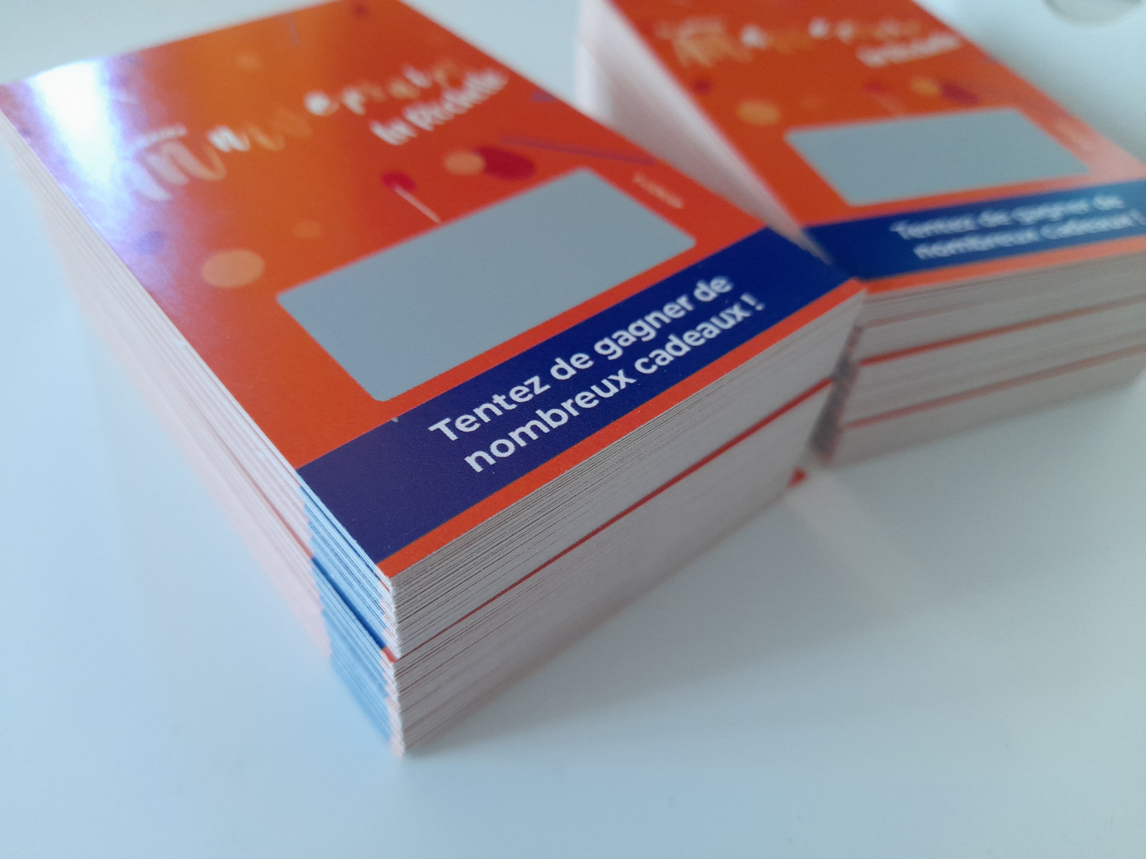 Le marketing est en constante évolution, et les professionnels du secteur ont l’obligation de s’adapter pour rester pertinents. La personnalisation est l’une des tendances les plus importantes du marketing moderne – selon Forbes, elle est importante pour 89% des marketeurs. La personnalisation est également une excellente façon de se démarquer de ses concurrents et de s’assurer que les clients se souviennent de l’entreprise. L’impression papier demeure l’un des meilleurs moyens de personnaliser son marketing. Alors, pourquoi la personnalisation via l’impression papier est toujours le meilleur élément de promotion marketing ? Le marketing est en constante évolution, et les professionnels du secteur ont l’obligation de s’adapter pour rester pertinents. La personnalisation est l’une des tendances les plus importantes du marketing moderne – selon Forbes, elle est importante pour 89% des marketeurs. La personnalisation est également une excellente façon de se démarquer de ses concurrents et de s’assurer que les clients se souviennent de l’entreprise. L’impression papier demeure l’un des meilleurs moyens de personnaliser son marketing. Alors, pourquoi la personnalisation via l’impression papier est toujours le meilleur élément de promotion marketing ?