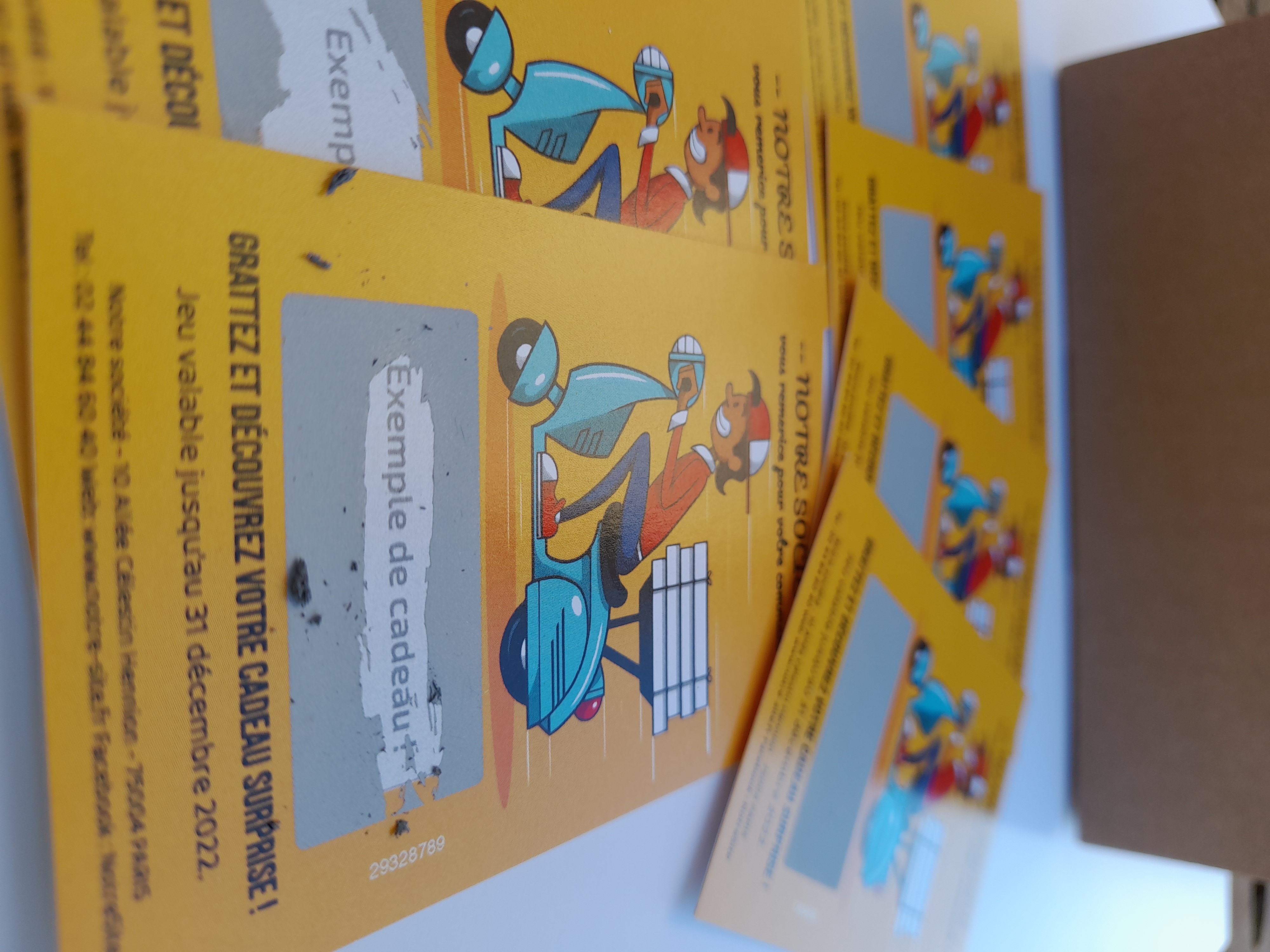 À l’ère du “tout numérique”, le street marketing a-t-il encore un rôle à jouer ? La réponse est irrémédiablement oui. Il existe différents supports d’impression qui ont l’avantage de toucher directement leur cible dans leur vie quotidienne. À l’ère du “tout numérique”, le street marketing a-t-il encore un rôle à jouer ? La réponse est irrémédiablement oui. Il existe différents supports d’impression qui ont l’avantage de toucher directement leur cible dans leur vie quotidienne.